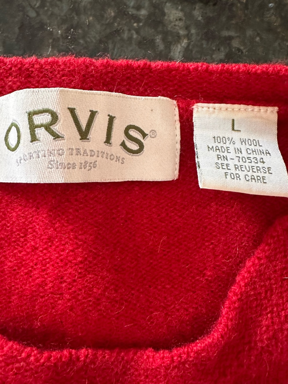 Orvis Red Sweater with Cream Dog Motif Women’s Size Large - Picture 2 of 12